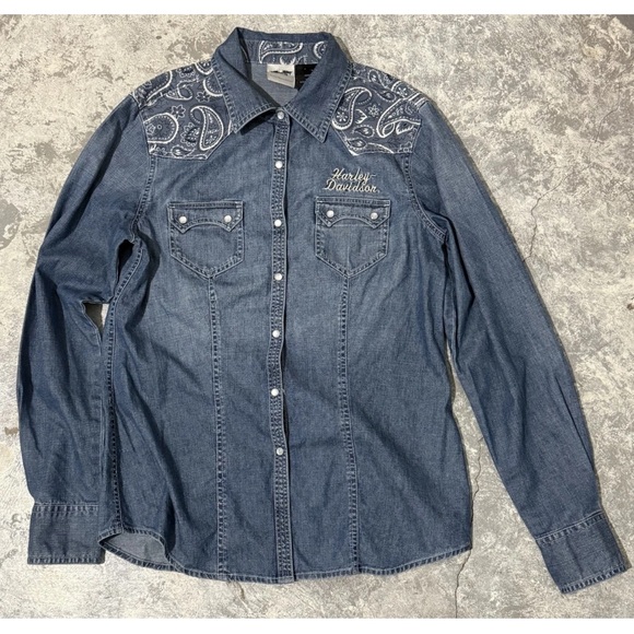 Harley-Davidson Tops - Harley Davidson Denim Long Sleeve Button Down Women’s Size M Pearl Snap Y2K